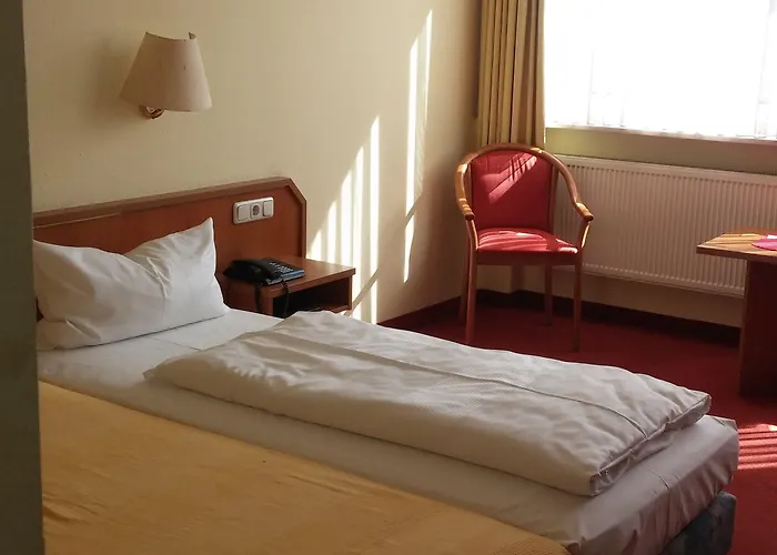 Berliner Ring מלון באמברג