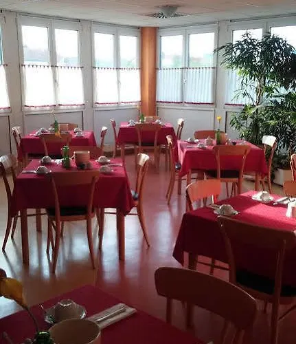 מלון Berliner Ring 3*