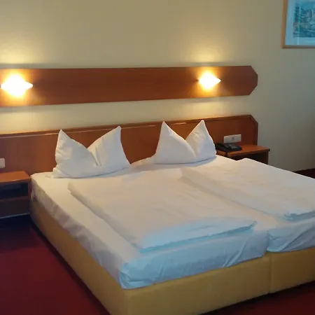 Hotel Berliner Ring 3*