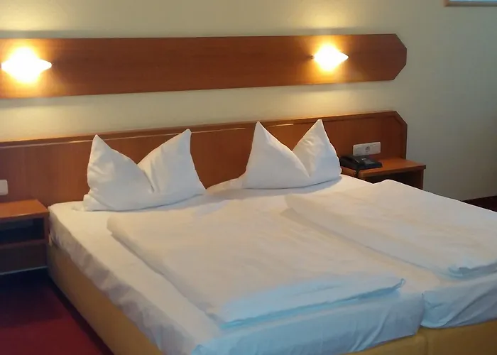 Hotel Berliner Ring 3*